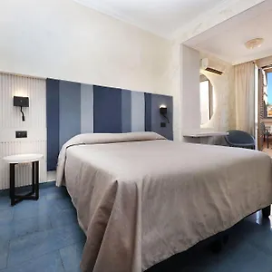 rimini.it-romehotels.com/
